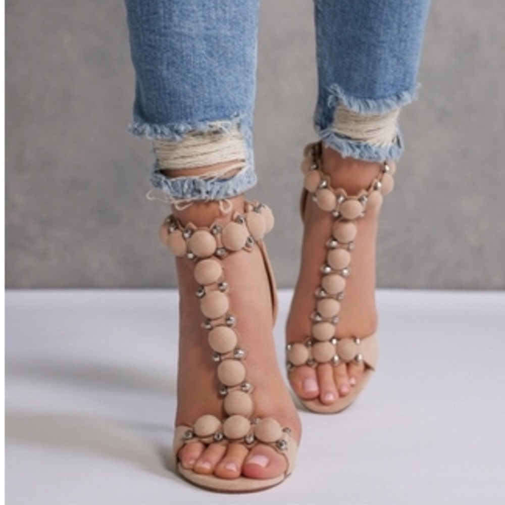 Nude heel sandal Sz. 7.5